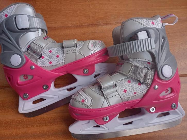 Nijdam vetstelbare (meisjes) kunstschaats maat 29-32, Sport en Fitness, Schaatsen, Gebruikt, Kunstschaatsen, Nijdam, Ophalen of Verzenden