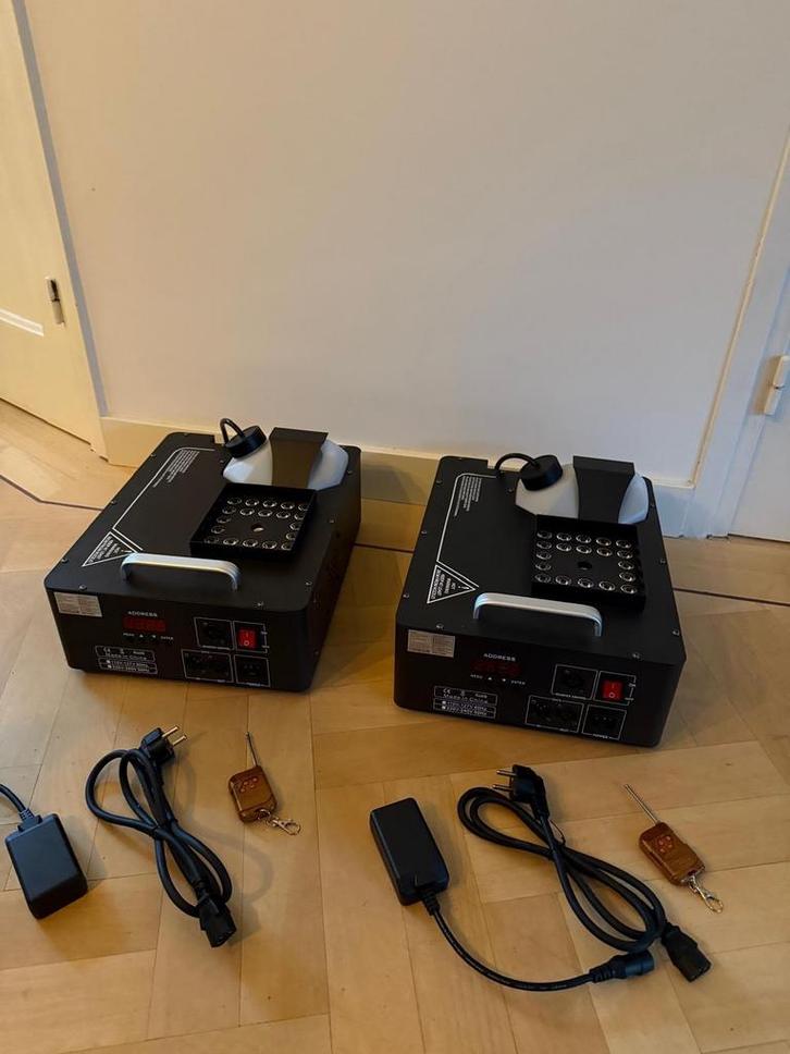 Verticale Rookmachine 1500W met LED - Show Effect!, Muziek en Instrumenten, Licht en Laser, Nieuw, Rookmachine, Kleur, Ophalen of Verzenden