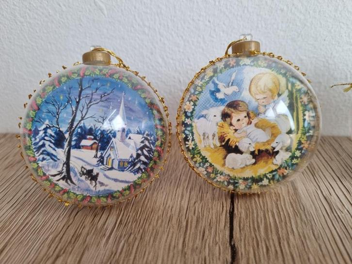 4 Mooie zeldzame Vintage Diorama Kerstballen Jaren 60, Diversen, Kerst, Gebruikt, Verzenden