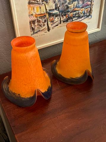 Set van 2 pate de verre lampenkapjes beschikbaar voor biedingen