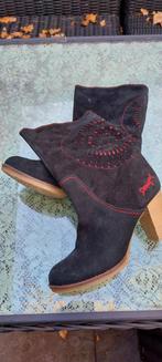 Prachtige Desigual suède laarzen maat 41, Ophalen of Verzenden, Zo goed als nieuw, Zwart, Hoge laarzen