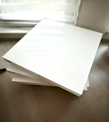 Draaibare witte salon tafel glanzend beschikbaar voor biedingen