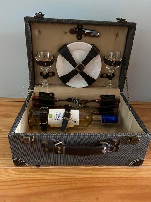 Fraaie picknickkoffer voor 2, Hobby en Vrije tijd, Picknickmanden, Zo goed als nieuw, Ophalen of Verzenden