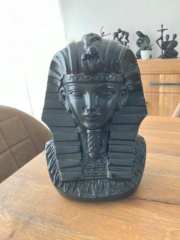 Uniek Egyptisch faraobeeld beschikbaar voor biedingen
