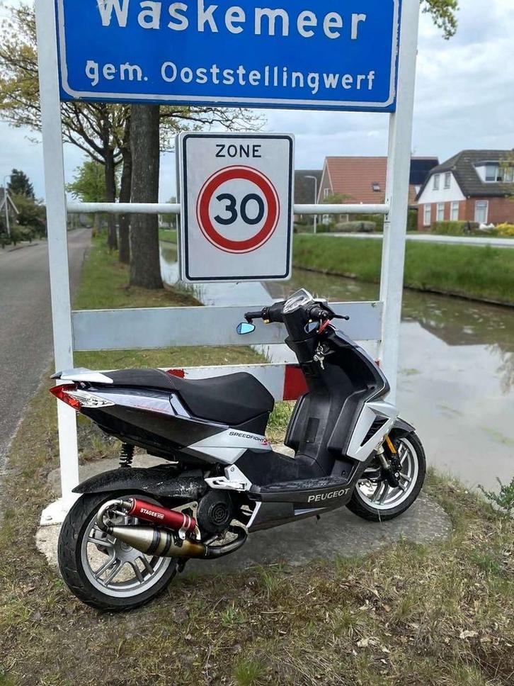 Nette speedfight 3, Fietsen en Brommers, Scooters | Peugeot, Gebruikt, Speedfight, Maximaal 45 km/u, Tweetakt, Ophalen