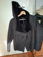 Zwarte Divided winterjas met capuchon, Kleding | Dames, Maat 38/40 (M), Divided, Zwart, Ophalen of Verzenden