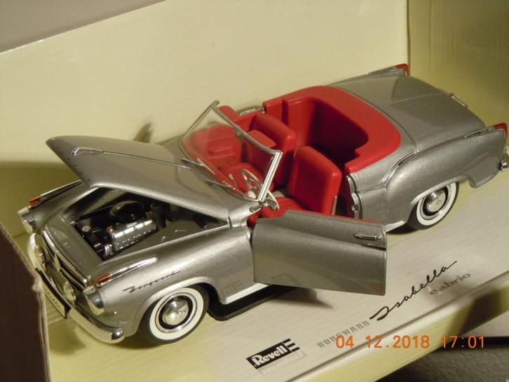 Borgward Isabella Cabriolet, Hobby en Vrije tijd, Modelauto's | 1:18, Nieuw, Revell, Ophalen
