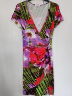 Ned dames jurk met felle kleuren bloemen print en diepe v-ha, Maat 38/40 (M), Overige kleuren, Ophalen of Verzenden, Zo goed als nieuw
