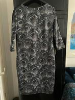 Paper Dolls jurk maat 42-44 patroon van pauwenveren., Kleding | Dames, Jurken, Ophalen of Verzenden, Zo goed als nieuw, Maat 42/44 (L)
