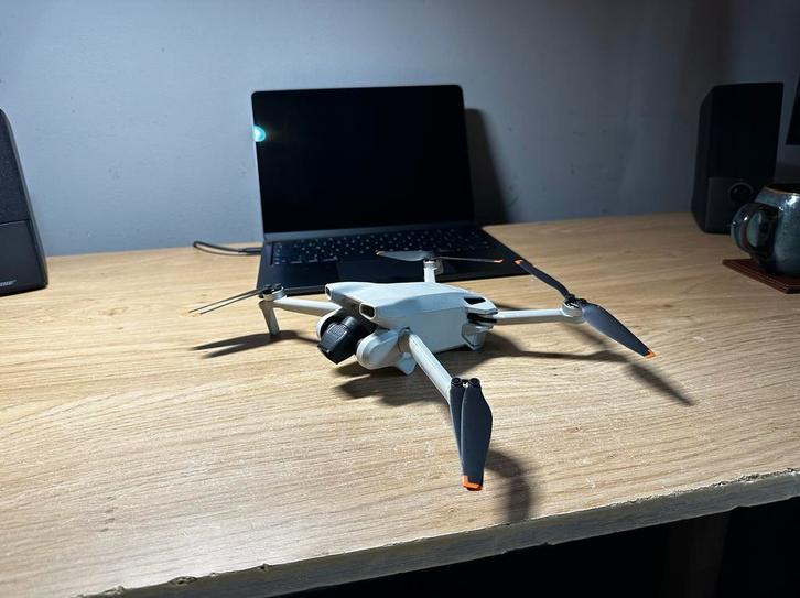 DJI Mini 3 Fly More Combo - Uitstekende staat!, Audio, Tv en Foto, Drones, Gebruikt, Cameradrone, Standaard kwaliteit, DJI, Minder dan 250 gram