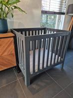 Antraciet baby box incl boxmatras, Ophalen, Zo goed als nieuw