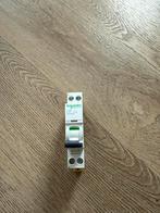 Schneider Electric Acti9 iC40 B16 Automaat, Doe-het-zelf en Verbouw, Overige Doe-het-zelf en Verbouw, Ophalen of Verzenden, Gebruikt