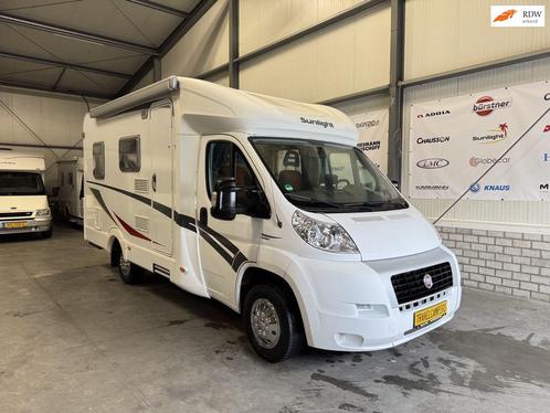Sunlight Capron Zeer netjes onderhouden, Caravans en Kamperen, Campers, Bedrijf, Half-integraal, Sunlight, Diesel