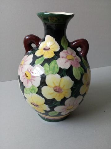 Aardewerk antieke vaas. Handgevormd/kleurrijk beschilderd. beschikbaar voor biedingen