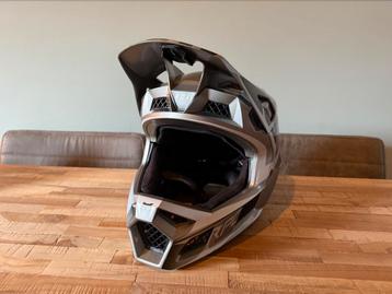 Fox Rampage Pro Carbon | MTB helm beschikbaar voor biedingen