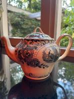 Peacock theepot Soc.cer. Maestricht, Antiek en Kunst, Ophalen of Verzenden