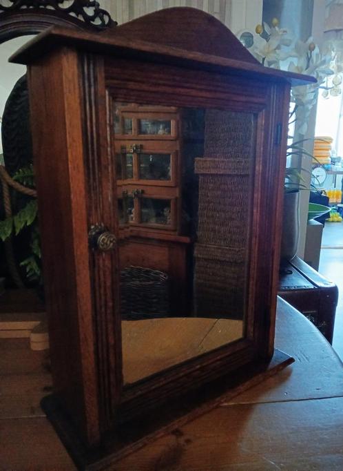 Medicijnkastje apothekerskastje oud wandkastje facet spiegel, Antiek en Kunst, Curiosa en Brocante, Ophalen