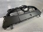 Toyota Yaris 2020+ Grille standaard 53101-K0051 53101K0051, Gebruikt, -, -, Ophalen of Verzenden