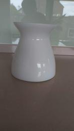 wit melkglazen Hema vaas ., Huis en Inrichting, Woonaccessoires | Vazen, Overige kleuren, Ophalen of Verzenden, Minder dan 50 cm