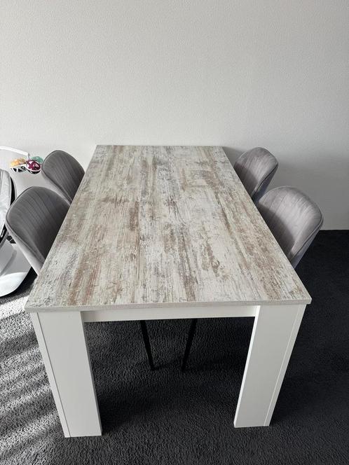 Prachtige eetkamertafel (check andere advertenties ook), Huis en Inrichting, Tafels | Eettafels, Zo goed als nieuw, 50 tot 100 cm