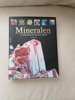 Mineralen en edelstenen uit de hele wereld - boek, Boeken, Ophalen of Verzenden, Zo goed als nieuw, Natuur algemeen, Jean-Paul Poirot