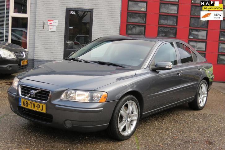 Volvo S60 2.4 D5 Momentum AUTOMAAT , LEDER , NAVI, Auto's, Volvo, Bedrijf, Te koop, S60, ABS, Airbags, Airconditioning, Alarm