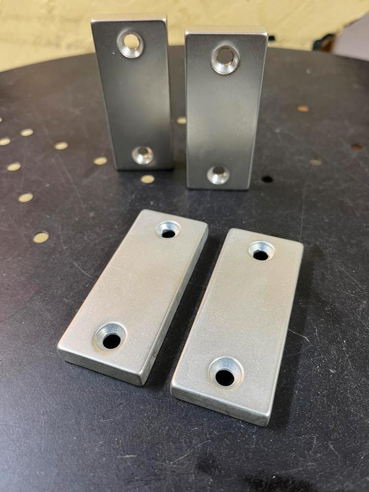 Hoppe 22S rechthoekige rozet F2 NEW Set a 2 voor € 1.50, Hobby en Vrije tijd, Knutselen, Nieuw, Materiaal, Ophalen of Verzenden