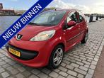 Peugeot 107 1.0-12V XS 5 deurs airco apk keurige auto, Auto's, Voorwielaandrijving, Stof, Gebruikt, Zwart