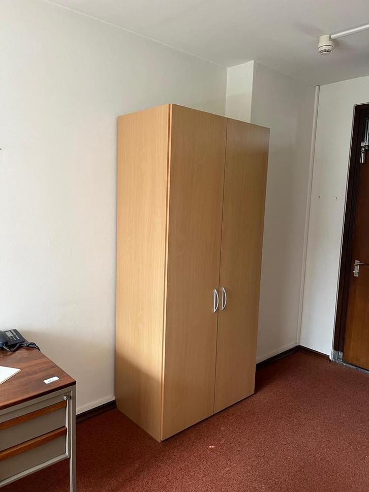 Beukenhouten kledingkast met legplanken en matras, Huis en Inrichting, Slaapkamer | Matrassen en Bedbodems, Gebruikt, Eenpersoons