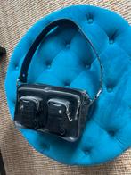 Zwarte Nunoo  tas met Zilveren Details, Sieraden, Tassen en Uiterlijk, Tassen | Damestassen, Ophalen of Verzenden, Zo goed als nieuw