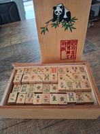 Mahjong houten blokjes in kistje, Hobby en Vrije tijd, Gezelschapsspellen | Bordspellen, Ophalen of Verzenden, Zo goed als nieuw