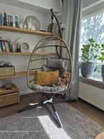 Hangstoel ei-vorm, Tuin en Terras, Ophalen, Zo goed als nieuw, Rotan