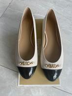 Michael Kors beige ballerina’s maat 38, Kleding | Dames, Schoenen, Michael Kors, Beige, Zo goed als nieuw, Ballerina's