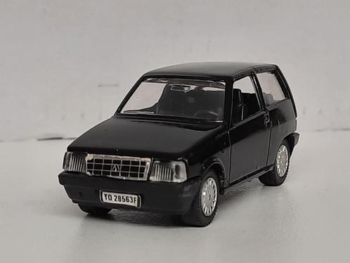 Autobianchi Y10. Model van het merk. Polistil 2020 Model in, Hobby en Vrije tijd, Modelauto's | 1:43, Auto, Overige merken, Verzenden