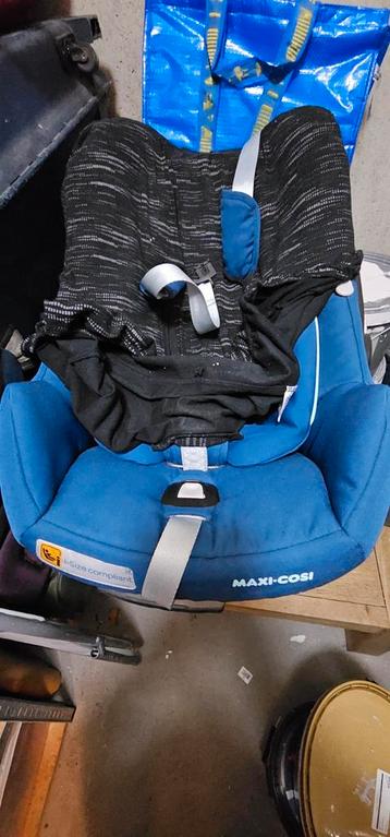GRATIS... Maxi-Cosi draagbaar babyzitje – Schoon & netjes beschikbaar voor biedingen