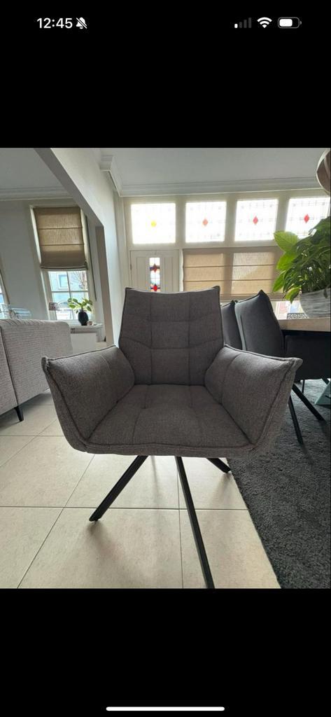 Grijze Eetkamerstoel - Modern Design, Huis en Inrichting, Stoelen, Zo goed als nieuw, Vijf, Zes of meer stoelen, Metaal, Grijs