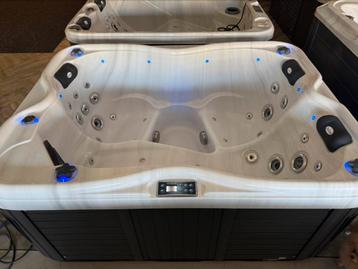 Jacuzzi balboa passion 3 pers  beschikbaar voor biedingen