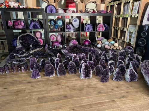 Amethist Clusters en of geodes in diverse maten en prijzen., Verzamelen, Mineralen en Fossielen, Mineraal, Ophalen of Verzenden
