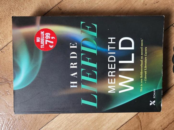Meredith Wild - Harde liefde, Boeken, Romans, Zo goed als nieuw, Ophalen of Verzenden