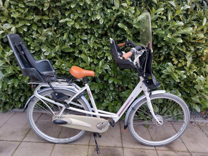 Batavus mambo de luxe 53cm 7 versnellingen stuurslot bobike, Fietsen en Brommers, Fietsen | Dames | Moederfietsen, Zo goed als nieuw