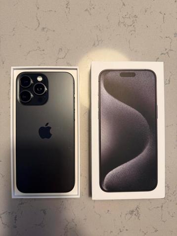 iPhone 15 Pro Max - Zwart - Zeer goed staat beschikbaar voor biedingen