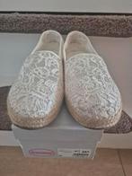 Witte instappers/ espadrilles maat 41, Kleding | Dames, Schoenen, Ophalen of Verzenden, Gedragen, Wit, Instappers