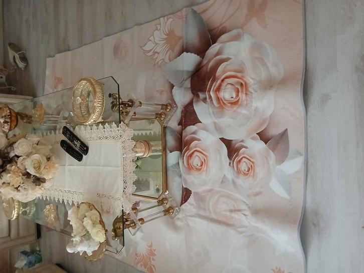 Prachtig vloerkleed  Prachtige  kleuren moet nog uitleggen, Huis en Inrichting, Stoffering | Tapijten en Kleden, Nieuw, 150 tot 200 cm