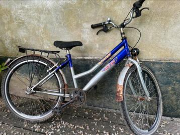 Kinderfiets 24 inch met 3 versnellingen  beschikbaar voor biedingen