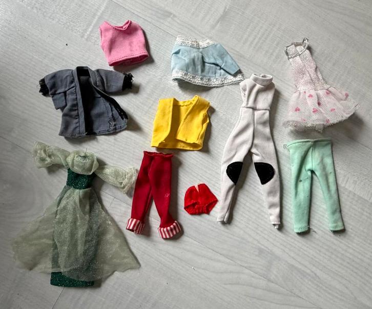 Vintage skipper kleertjes, Verzamelen, Poppen, Zo goed als nieuw, Kleertjes, Ophalen of Verzenden