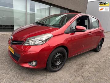 Toyota Yaris 1.3 VVT-i Dynamic CLIMAT BJ 7-2012 APK 4-2026 beschikbaar voor biedingen
