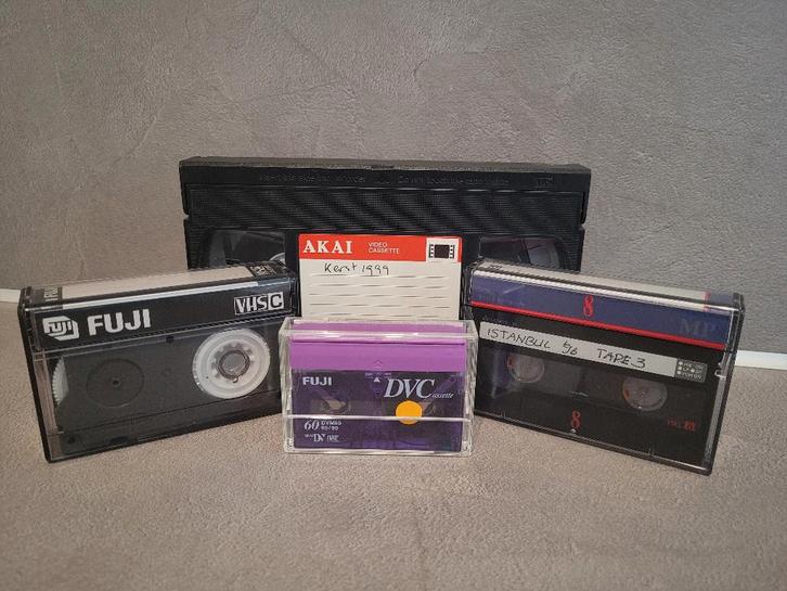 VHS Videobanden Video8 Hi8 MiniDV digitaliseren / USB of DVD, Cd's en Dvd's, VHS | Film, Zo goed als nieuw, Overige genres, Alle leeftijden