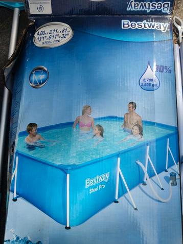 Bestway zwembad 4.00 x 2.11 m beschikbaar voor biedingen