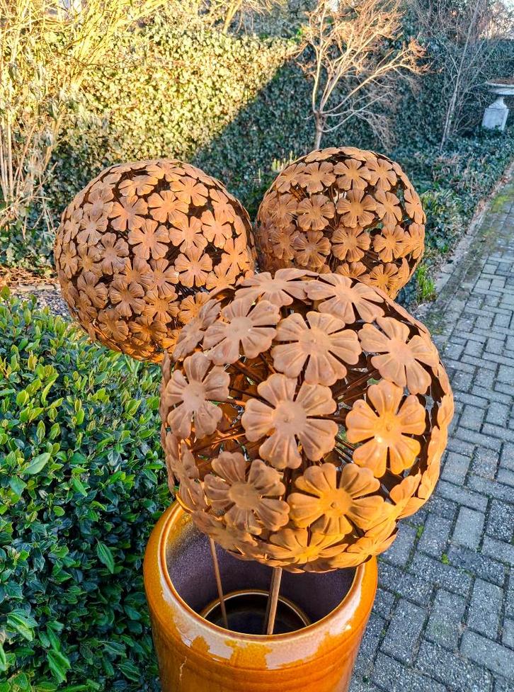 Set van 3 roest bloemen Hortensia op tuinsteker., Antiek en Kunst, Curiosa en Brocante, Ophalen of Verzenden