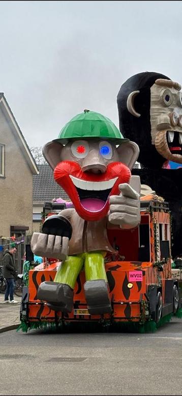 Carnavalspop 2 delig beschikbaar voor biedingen